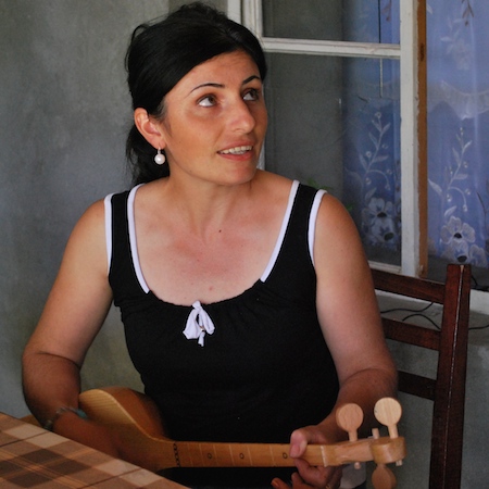 ია თოფალაშვილი